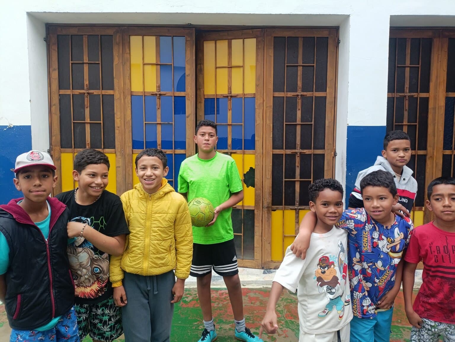 42 niños de Caracolí arrancan trimestre gracias al apoyo de Vulcain Engineering